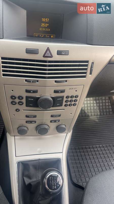 Универсал Opel Astra 2007 в Звягеле