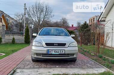 Седан Opel Astra 2006 в Калуше