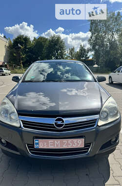 Хэтчбек Opel Astra 2009 в Чернигове