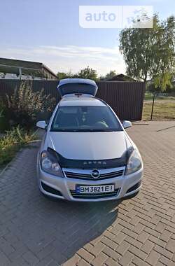 Универсал Opel Astra 2010 в Конотопе