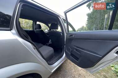 Универсал Opel Astra 2007 в 