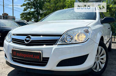 Универсал Opel Astra 2009 в Сумах