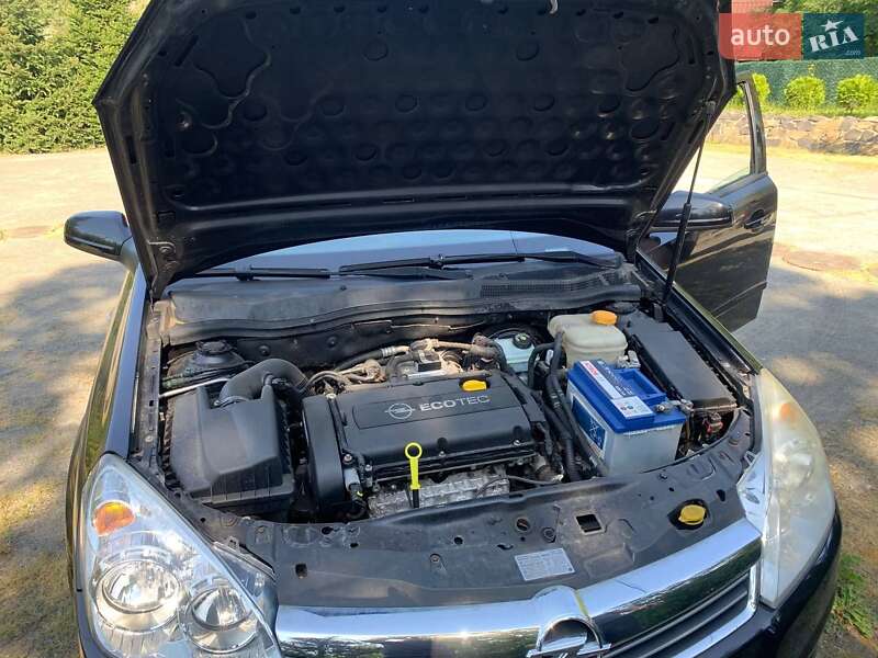 Универсал Opel Astra 2008 в Ровно