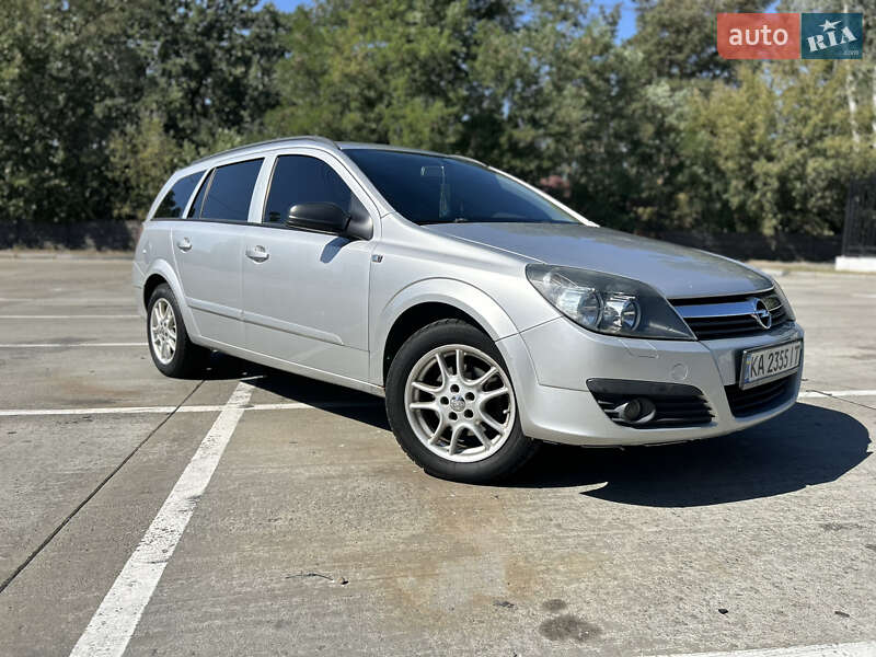 Универсал Opel Astra 2006 в Киеве