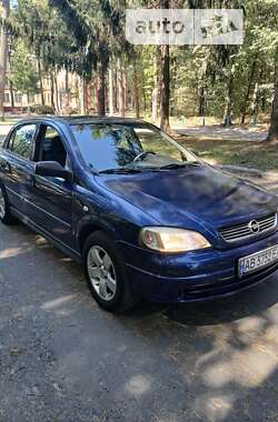 Седан Opel Astra 2006 в Виннице