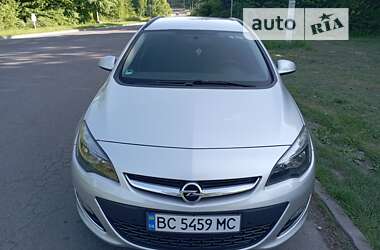 Универсал Opel Astra 2013 в Трускавце