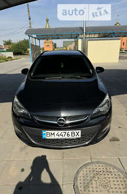 Універсал Opel Astra 2012 в Чернігові