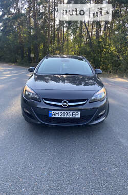 Универсал Opel Astra 2012 в Житомире