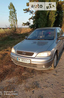 Седан Opel Astra 2006 в Володимирці