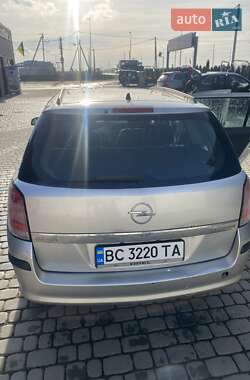 Универсал Opel Astra 2005 в 