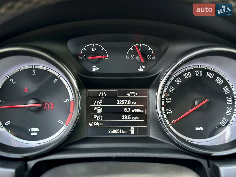 Універсал Opel Astra 2016 в Броварах