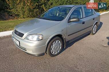 Седан Opel Astra 2006 в 
