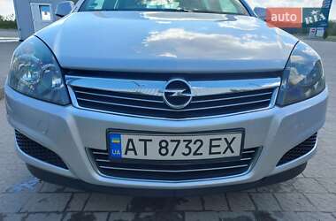 Универсал Opel Astra 2010 в 