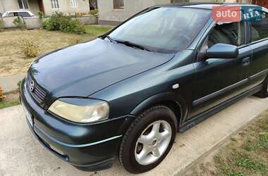 Седан Opel Astra 2004 в Монастириській