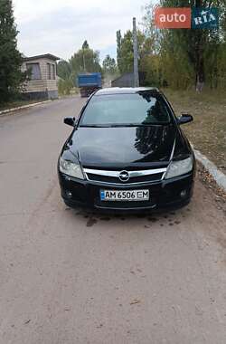 Седан Opel Astra 2008 в Коростене