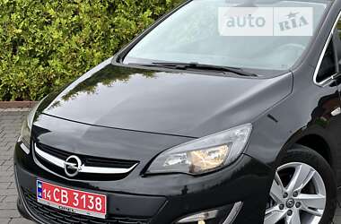 Универсал Opel Astra 2013 в Стрые