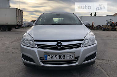 Універсал Opel Astra 2009 в Києві