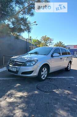 Универсал Opel Astra 2011 в Днепре