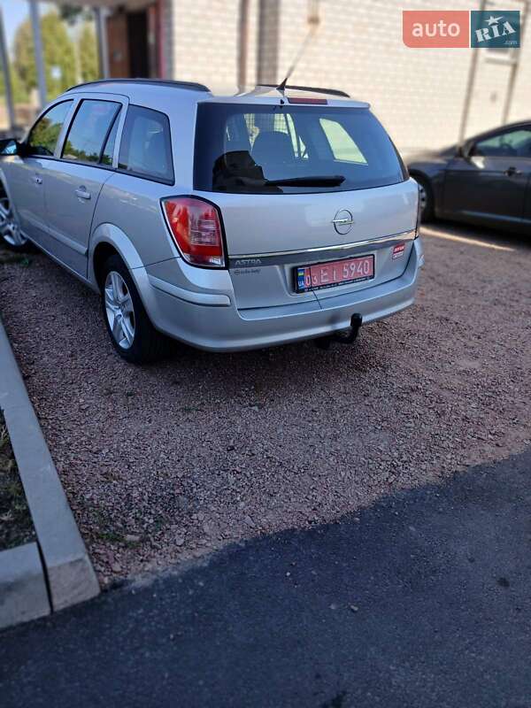Універсал Opel Astra 2008 в Києві