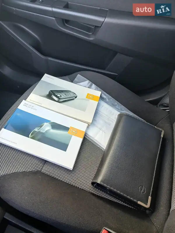 Универсал Opel Astra 2008 в Киеве документ