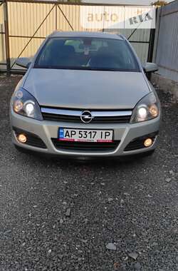 Універсал Opel Astra 2006 в Луцьку