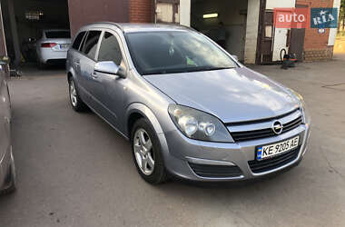 Универсал Opel Astra 2005 в 