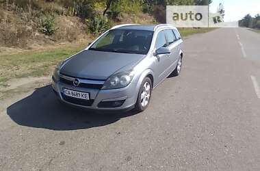 Универсал Opel Astra 2004 в Городище