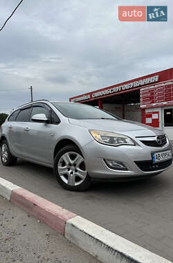 Универсал Opel Astra 2011 в 