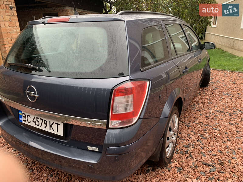 Универсал Opel Astra 2008 в Дрогобыче