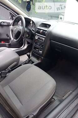 Седан Opel Astra 2007 в Львове