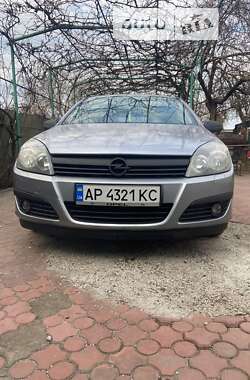 Хэтчбек Opel Astra 2007 в Новониколаевке