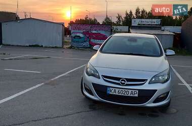 Хэтчбек Opel Astra 2014 в 