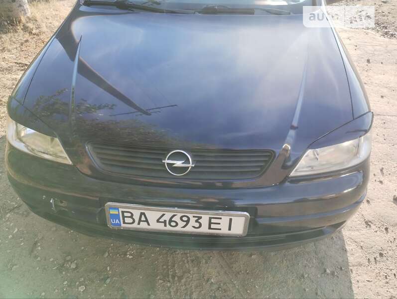 Седан Opel Astra 2001 в Олександрії