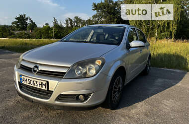 Хетчбек Opel Astra 2004 в Житомирі