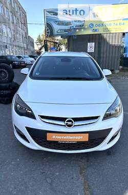 Универсал Opel Astra 2015 в Сумах