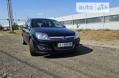 Хэтчбек Opel Astra 2010 в Дмитровке