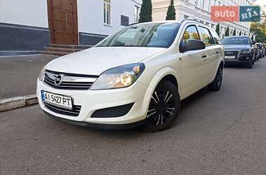 Универсал Opel Astra 2010 в 