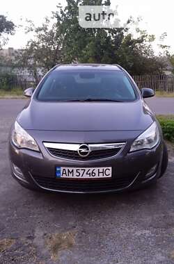 Хэтчбек Opel Astra 2011 в Дубно