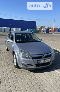 Хэтчбек Opel Astra 2004 в Рудки