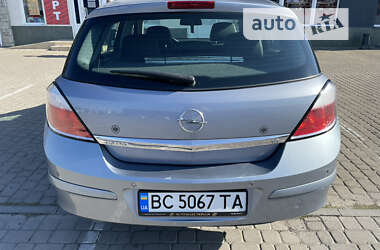 Хетчбек Opel Astra 2004 в Рудки