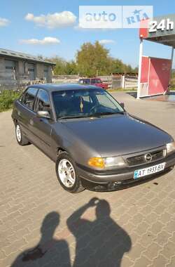 Седан Opel Astra 1993 в Калуші