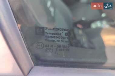 Хэтчбек Opel Astra 2006 в 