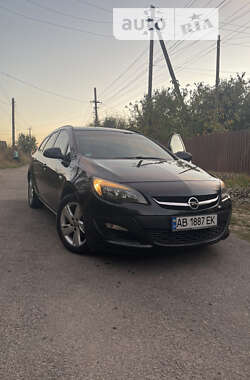 Універсал Opel Astra 2012 в Вінниці