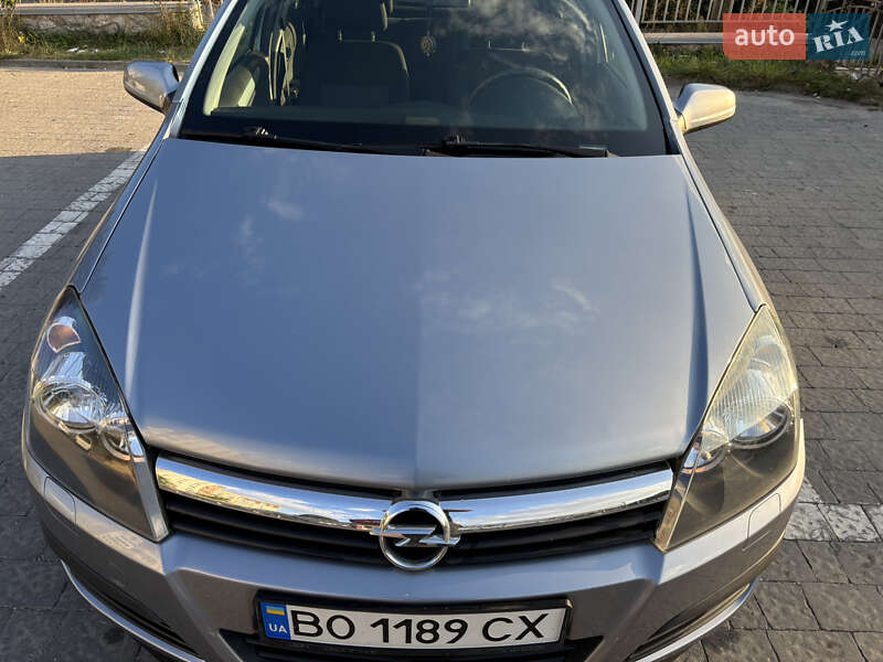 Универсал Opel Astra 2005 в Тернополе