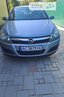 Хетчбек Opel Astra 2006 в Нововолинську