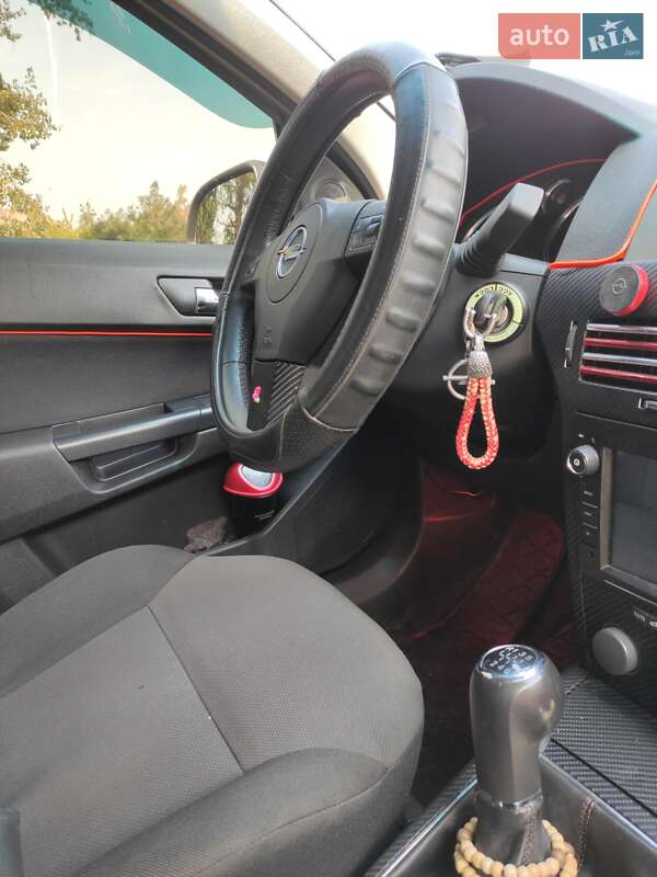 Универсал Opel Astra 2011 в Вапнярке