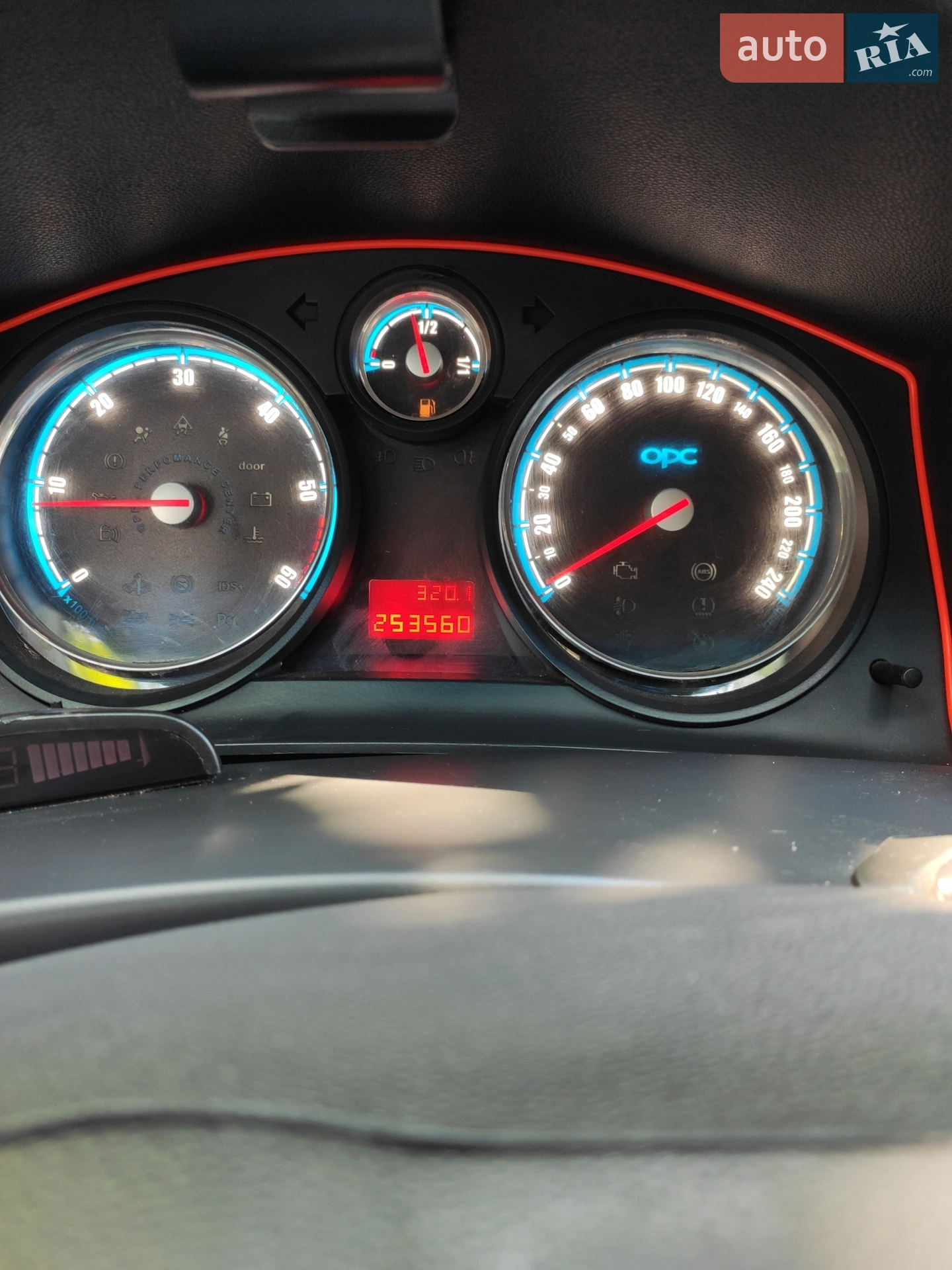 2011 Opel Astra - мініатюра 28