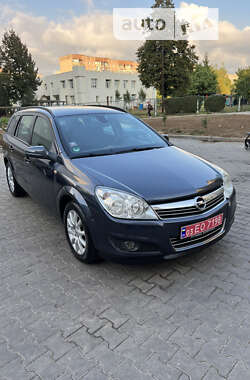 Универсал Opel Astra 2008 в Луцке