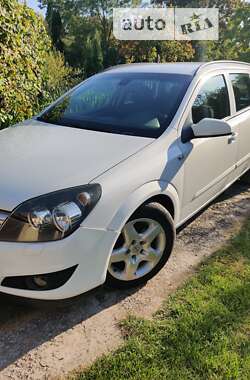 Универсал Opel Astra 2008 в Тернополе