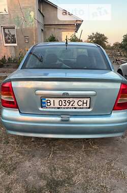 Седан Opel Astra 2004 в Онуфріївці